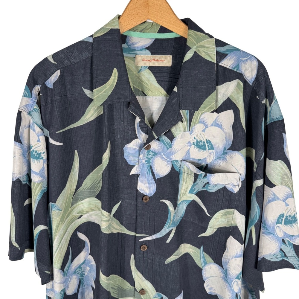 Tommy Bahama Mens XXL Silk Tropical Floral Camp Shirt Charcoal Short Sleeve - Picture 3 of 7